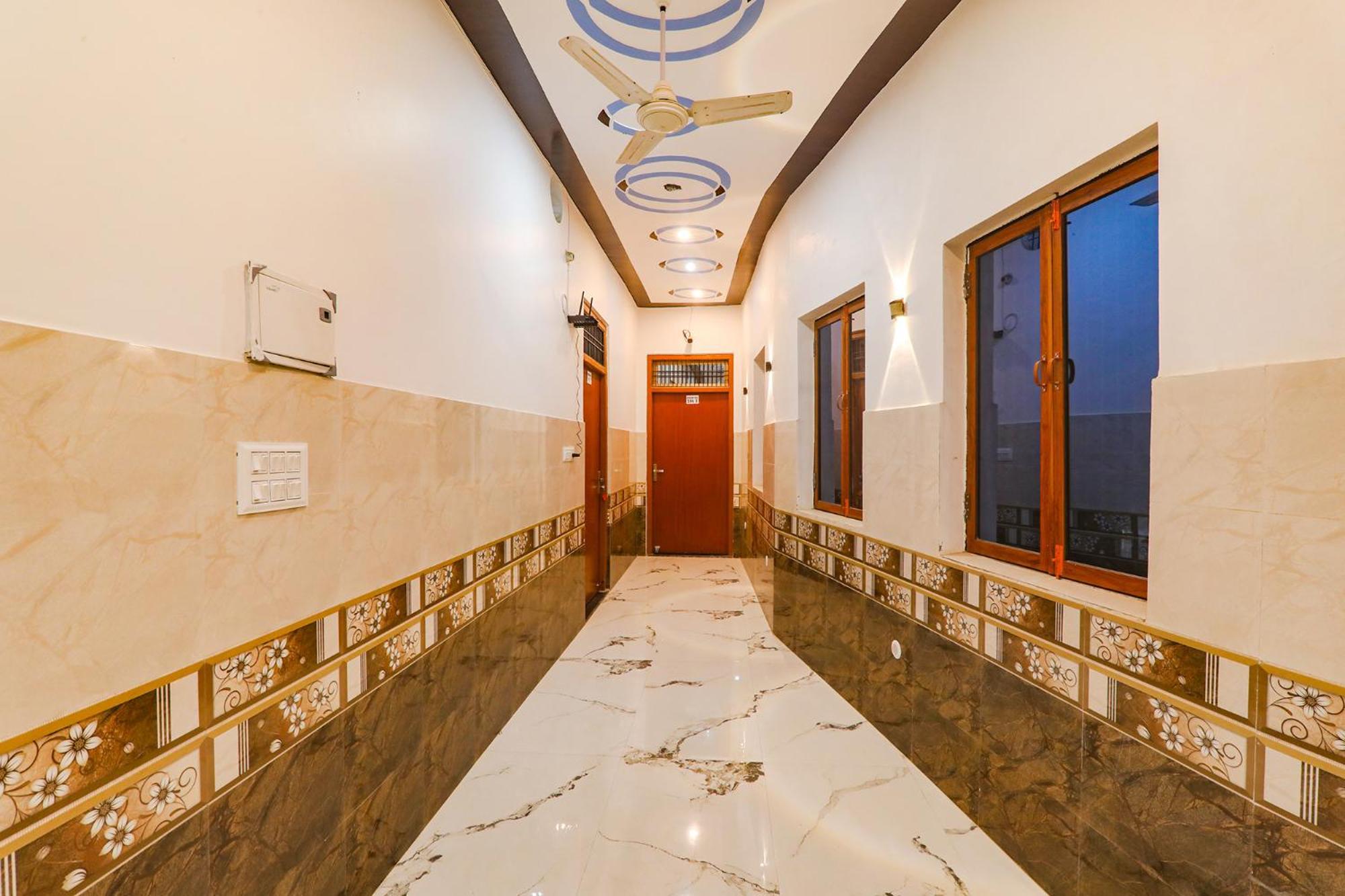 Fabexpress Shree Siya Raman - 500M From Shri Ram Janam Bhumi Hotel Ayodhya Екстериор снимка