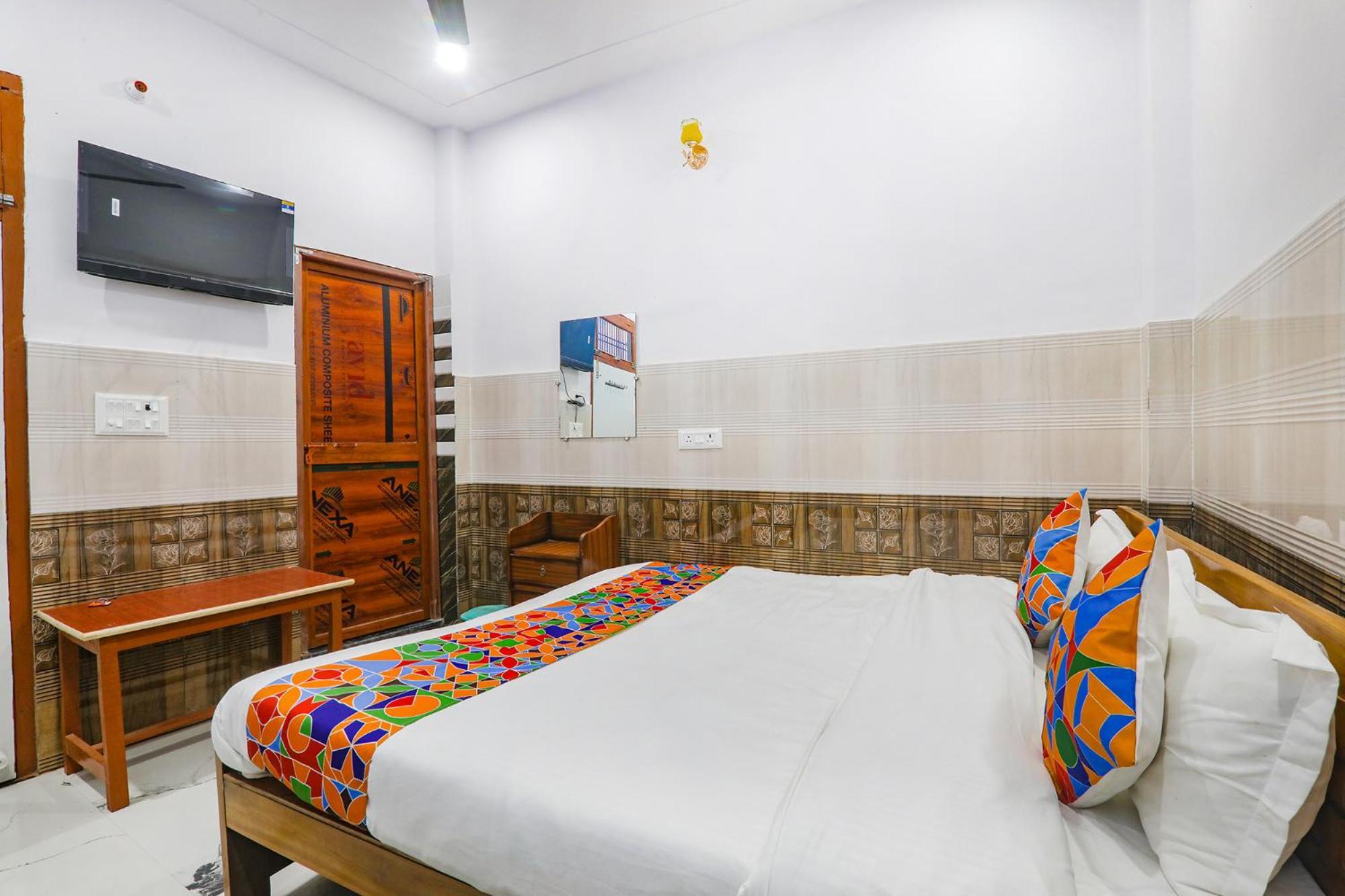 Fabexpress Shree Siya Raman - 500M From Shri Ram Janam Bhumi Hotel Ayodhya Екстериор снимка