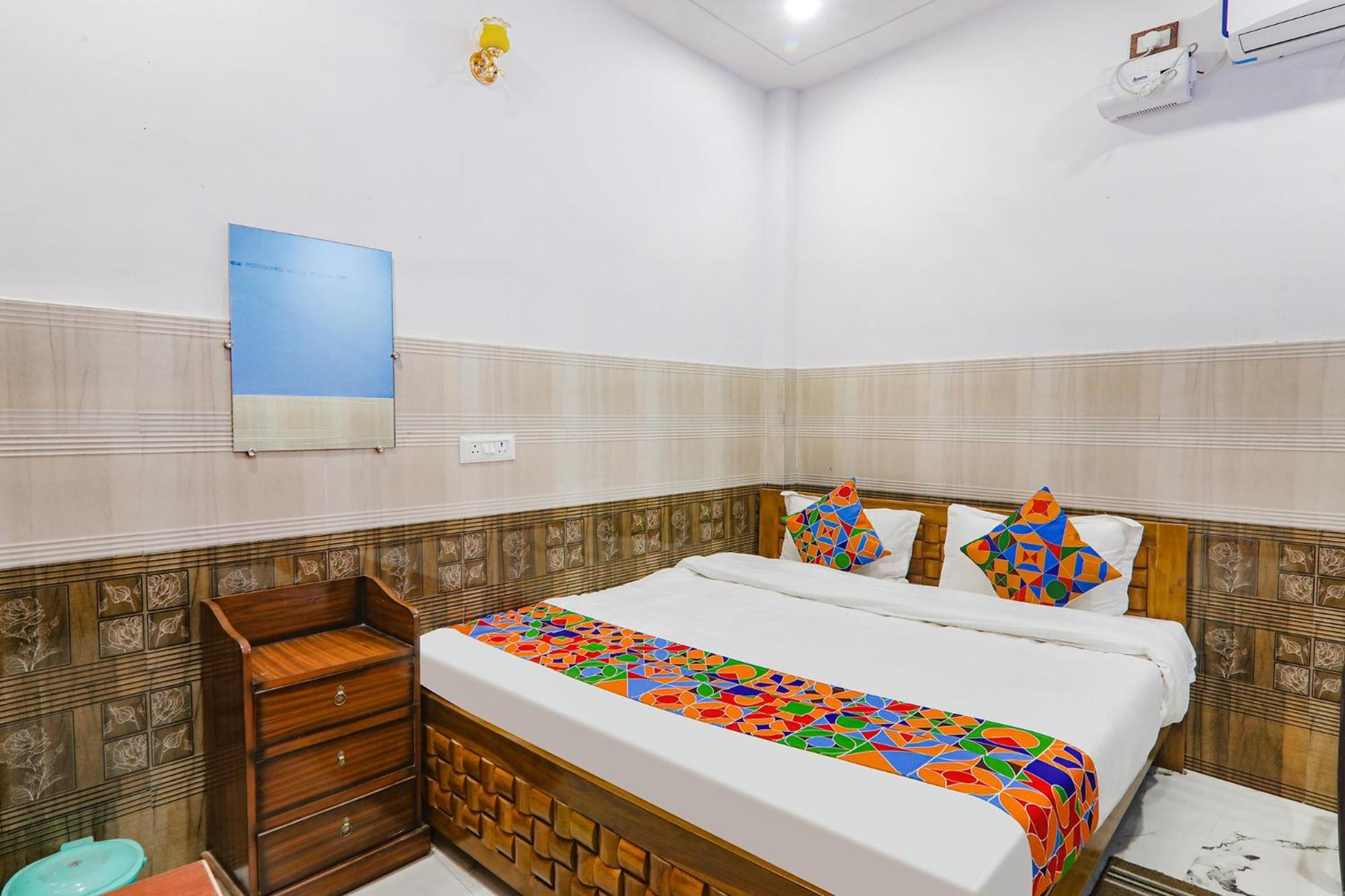 Fabexpress Shree Siya Raman - 500M From Shri Ram Janam Bhumi Hotel Ayodhya Екстериор снимка